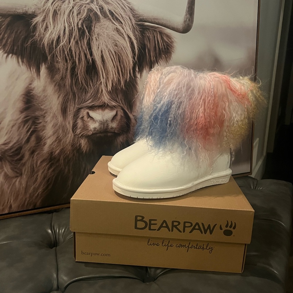 NEW in box, Wool Bearpaw  Boo , White and Multicoloured  Rainbow Fur Boots